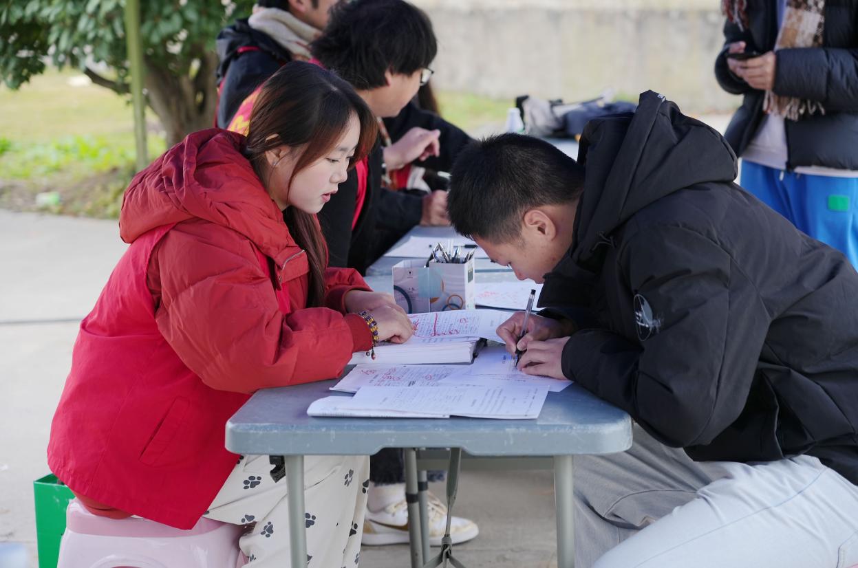 图示, 示意图
中度可信度描述已自动生成:ver1