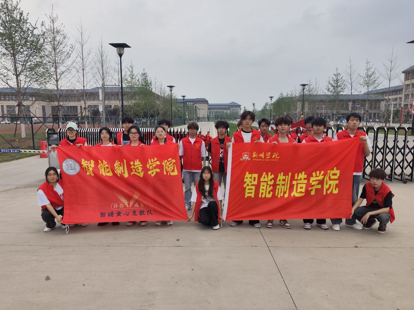 4163ec51b144746e943d188d557bc52.jpg 4163ec51b144746e943d188d557bc52.jpg