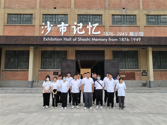 1886294861FB089C199627751A7440E8