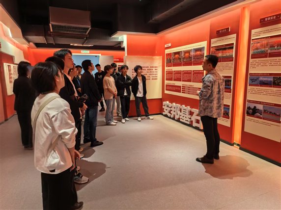 54fb42566f17f82fbf36e2be28d38f5c