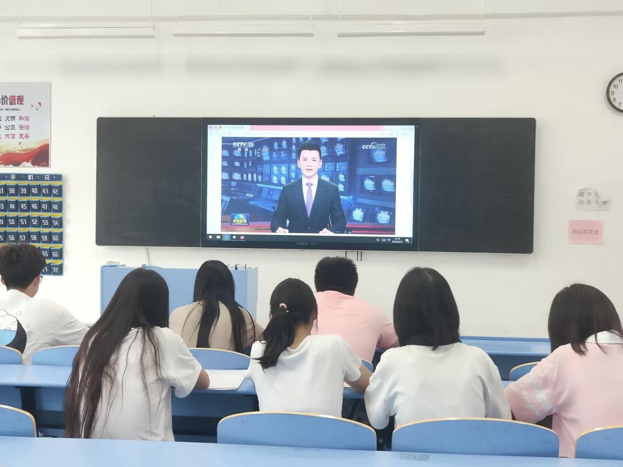 77427145B944C02E628D5AAD33F557CA