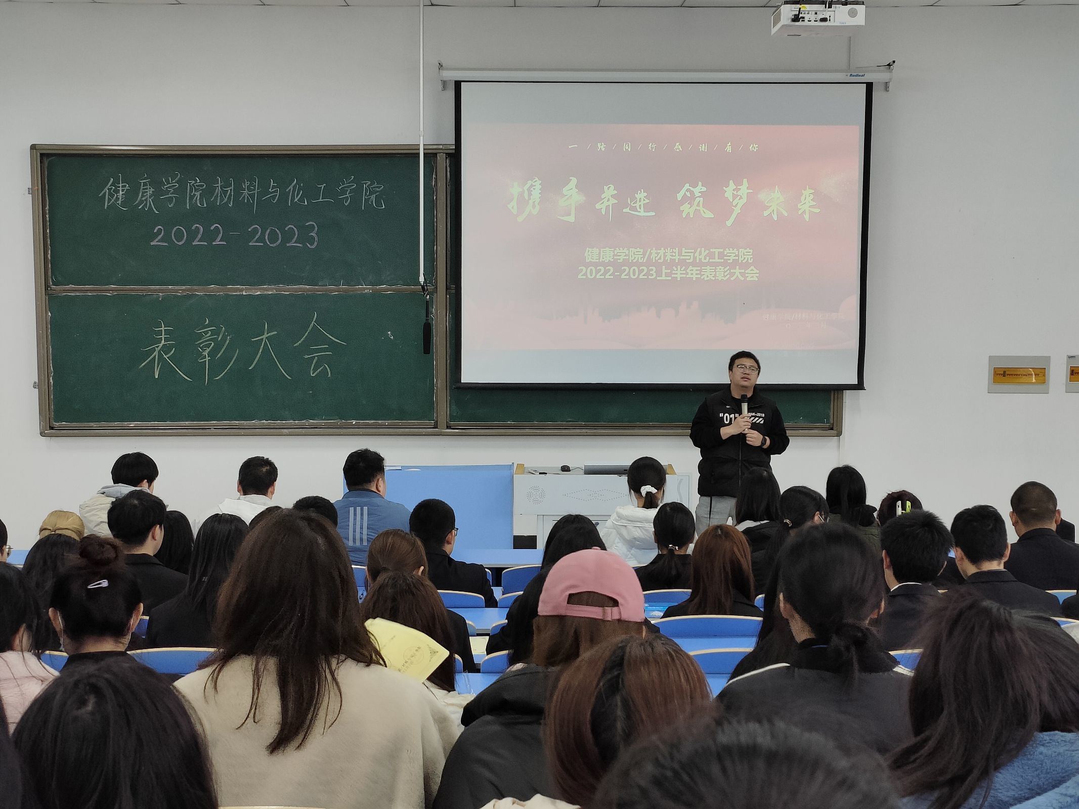 图示, 示意图
中度可信度描述已自动生成:ver1