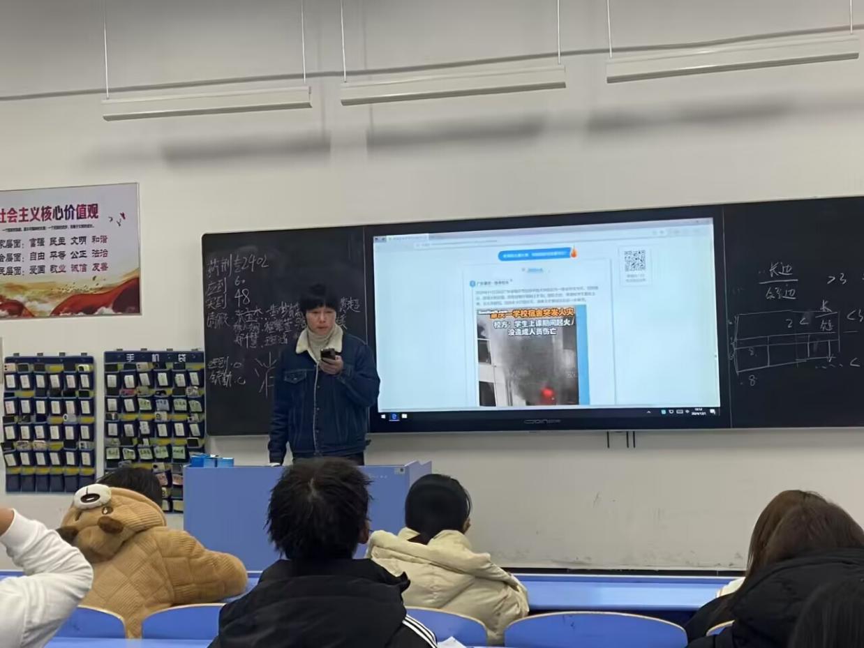 图示, 示意图
中度可信度描述已自动生成:ver1