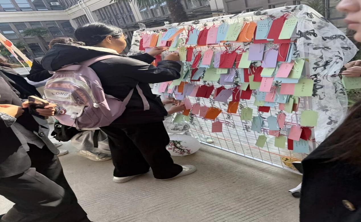 图片4.png 图片4.png