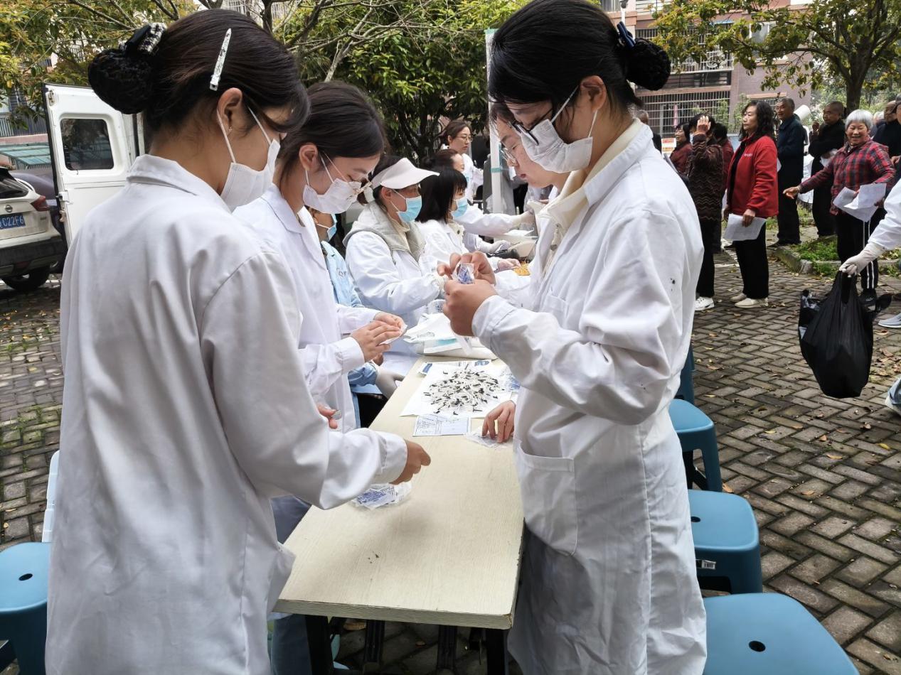 Image_1775814369316_904